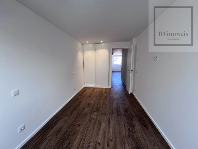 Apartamento T2 para Arrendamento em Santa Maria Maior e Monserrate e Meadela Foto 22