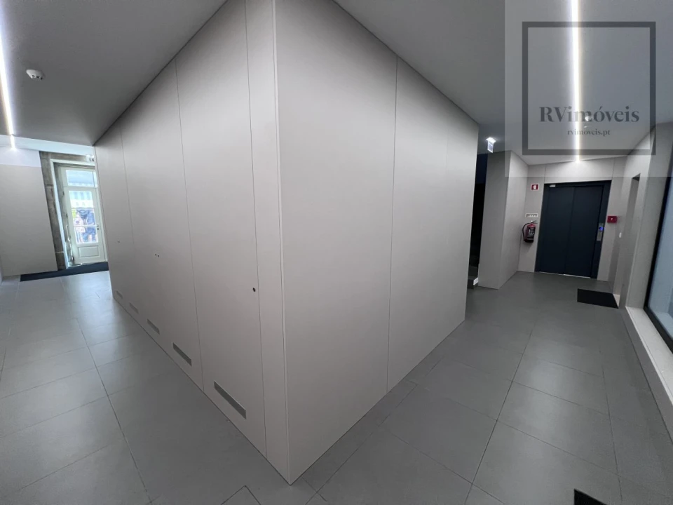 Apartamento T2 para Arrendamento em Santa Maria Maior e Monserrate e Meadela Foto 4