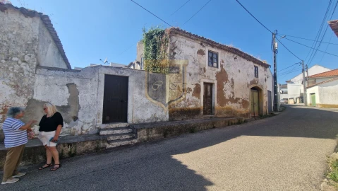 Moradia T2 para Venda em Vermelha
