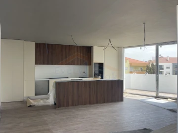 Apartamento T4 para Venda em Lourinhã e Atalaia