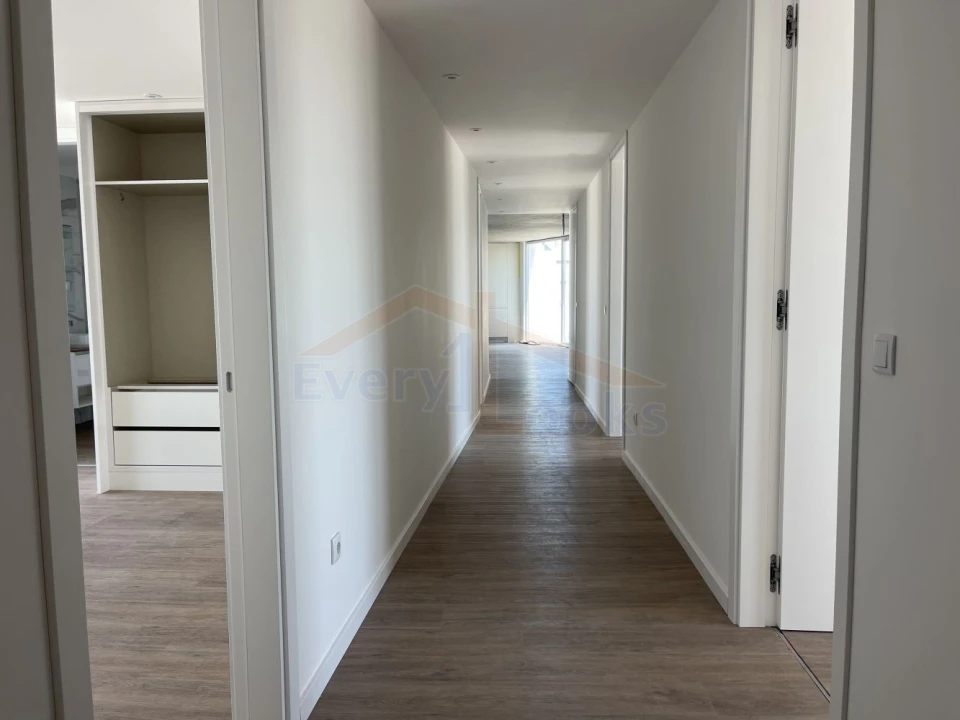 Apartamento T4 para Venda em Lourinhã e Atalaia Foto 12