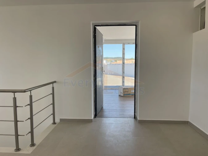 Apartamento T4 para Venda em Lourinhã e Atalaia Foto 17