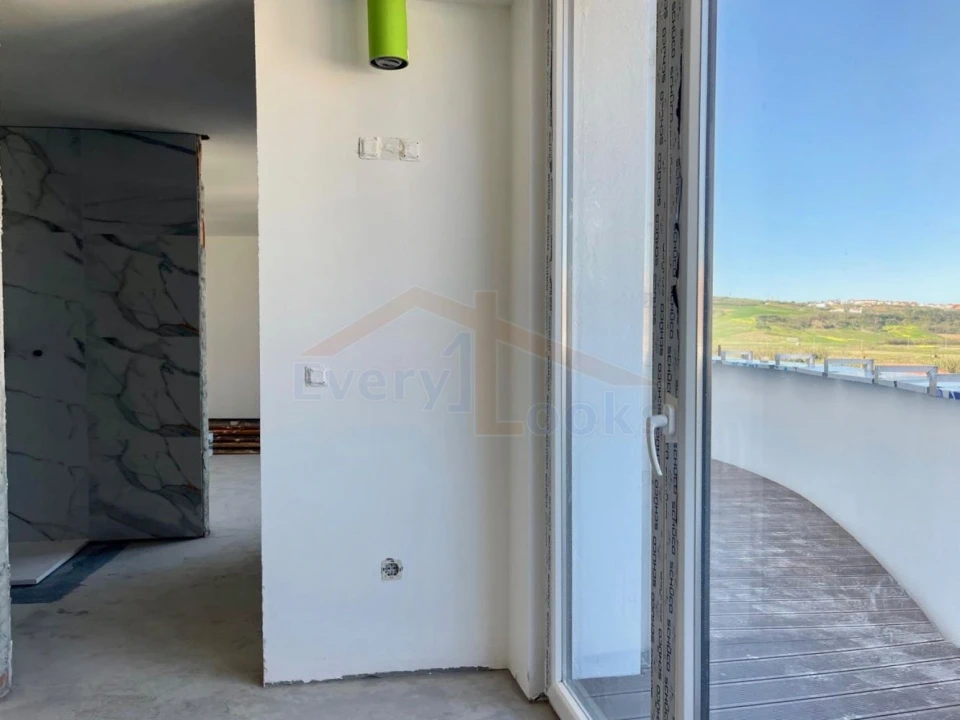 Apartamento T4 para Venda em Lourinhã e Atalaia Foto 54