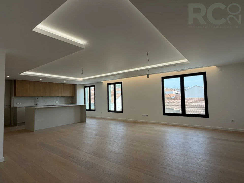 Apartamento T3 para Venda em Santa Maria, São Pedro e Matacães Foto 16