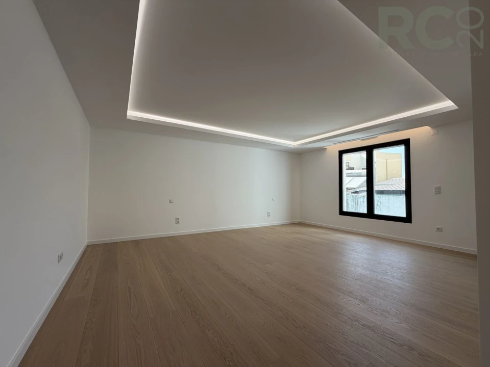 Apartamento T3 para Venda em Santa Maria, São Pedro e Matacães Foto 42