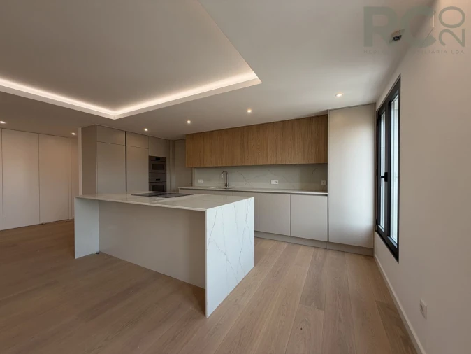 Apartamento T3 para Venda em Santa Maria, São Pedro e Matacães Foto 22