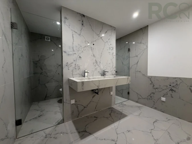Apartamento T3 para Venda em Santa Maria, São Pedro e Matacães Foto 52
