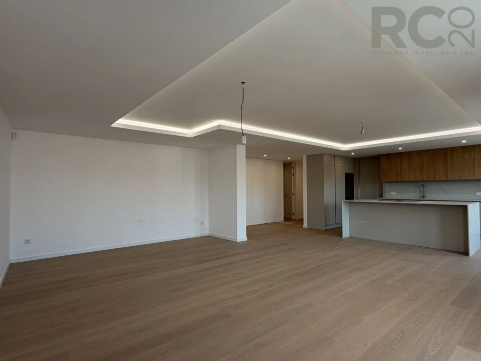 Apartamento T3 para Venda em Santa Maria, São Pedro e Matacães Foto 15