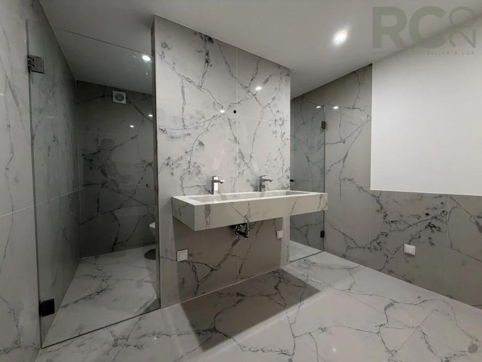 Apartamento T3 para Venda em Santa Maria, São Pedro e Matacães Foto 52