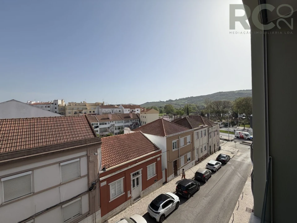 Apartamento T3 para Venda em Santa Maria, São Pedro e Matacães Foto 1