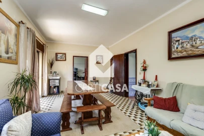 Moradia T5 para Venda em Marvila, Ribeira Santarém, São Salvador, São Nicolau