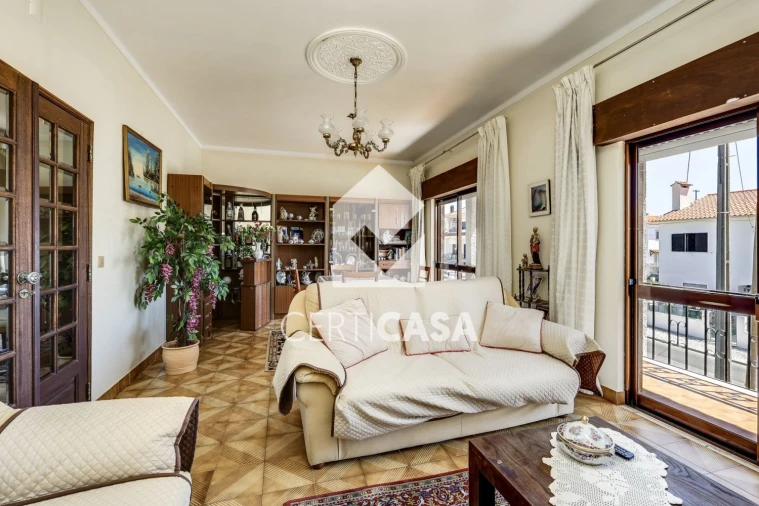 Moradia T5 para Venda em Marvila, Ribeira Santarém, São Salvador, São Nicolau Foto 24