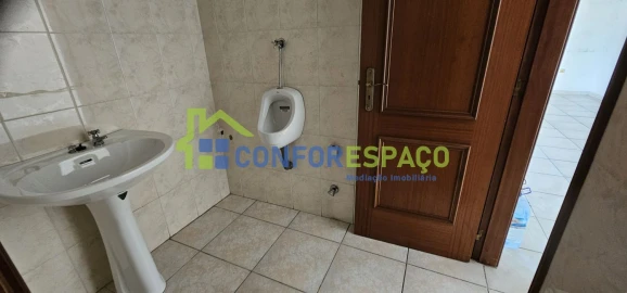 Loja para Arrendamento em Castelo Branco