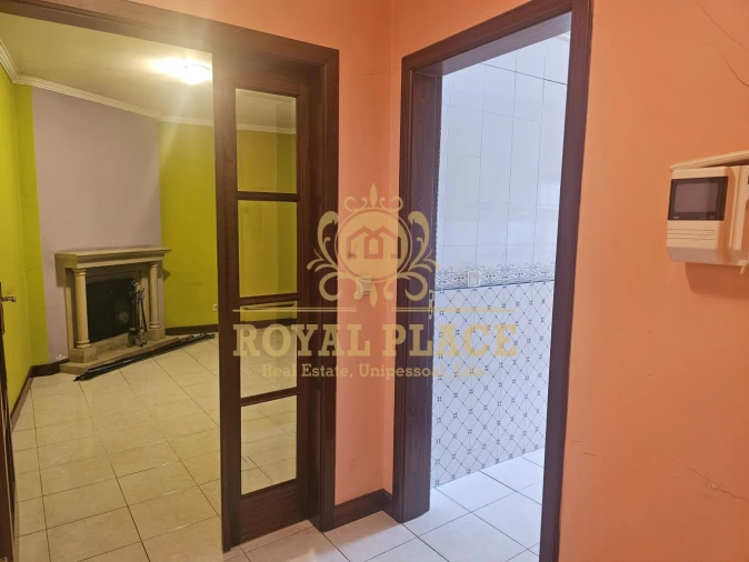 Apartamento T3 para Venda em Santa Maria de Lamas Foto 5