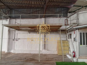 Loja para Arrendamento em Santa Maria de Lamas