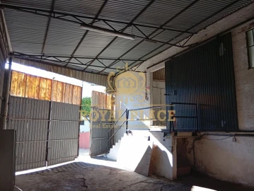 Loja para Arrendamento em Santa Maria de Lamas