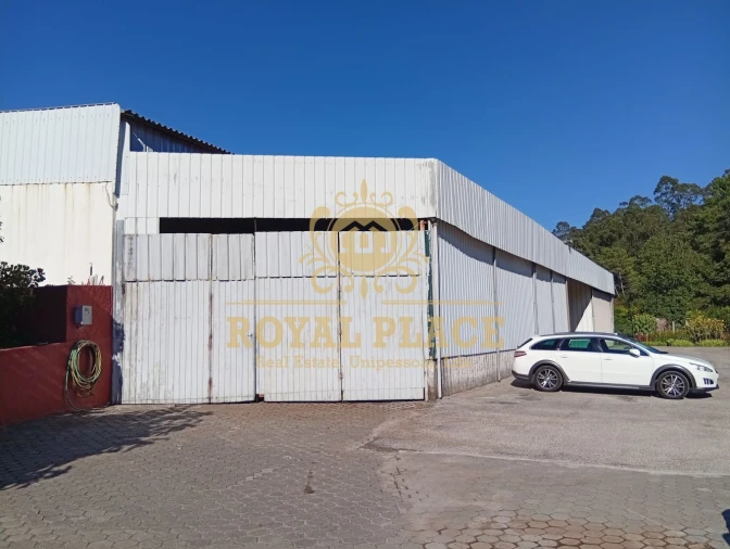 Loja para Arrendamento em Santa Maria de Lamas Foto 36