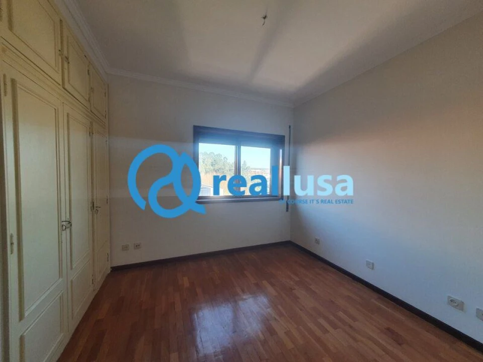Apartamento T2 para Venda em Moreira Foto 12