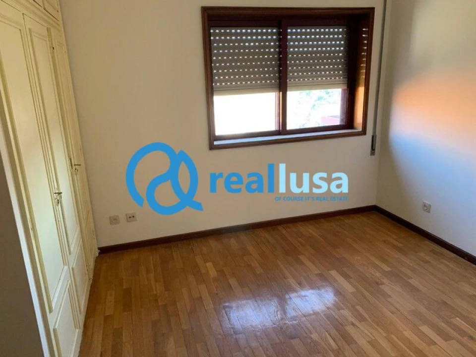 Apartamento T2 para Venda em Moreira Foto 14