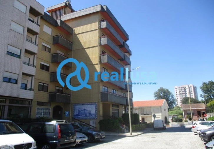 Apartamento T2 para Venda em Moreira Foto 21