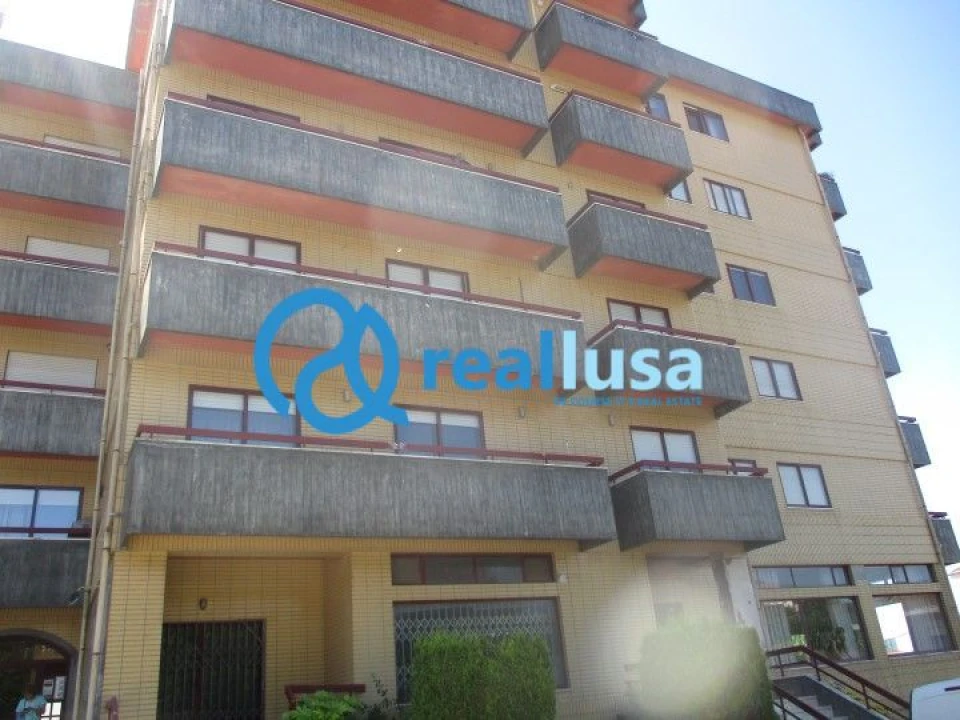 Apartamento T2 para Venda em Moreira Foto 22