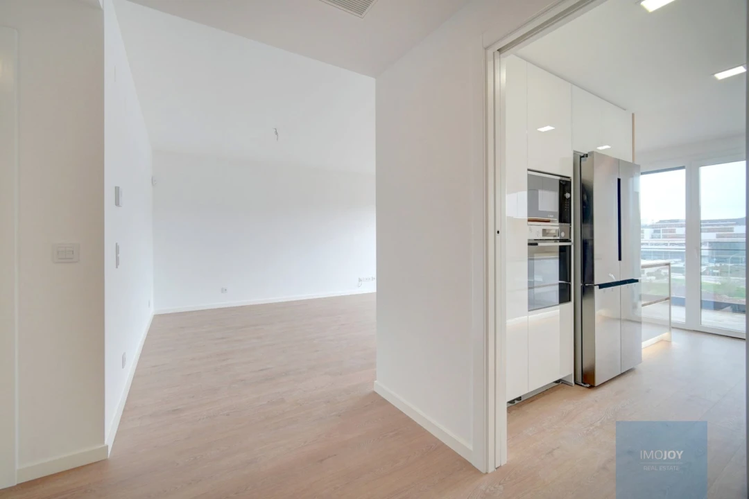 Apartamento T3 para Venda em Oeiras e São Julião da Barra, Paço de Arcos e Caxias Foto 1