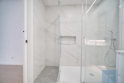 Apartamento T3 para Venda em Oeiras e São Julião da Barra, Paço de Arcos e Caxias