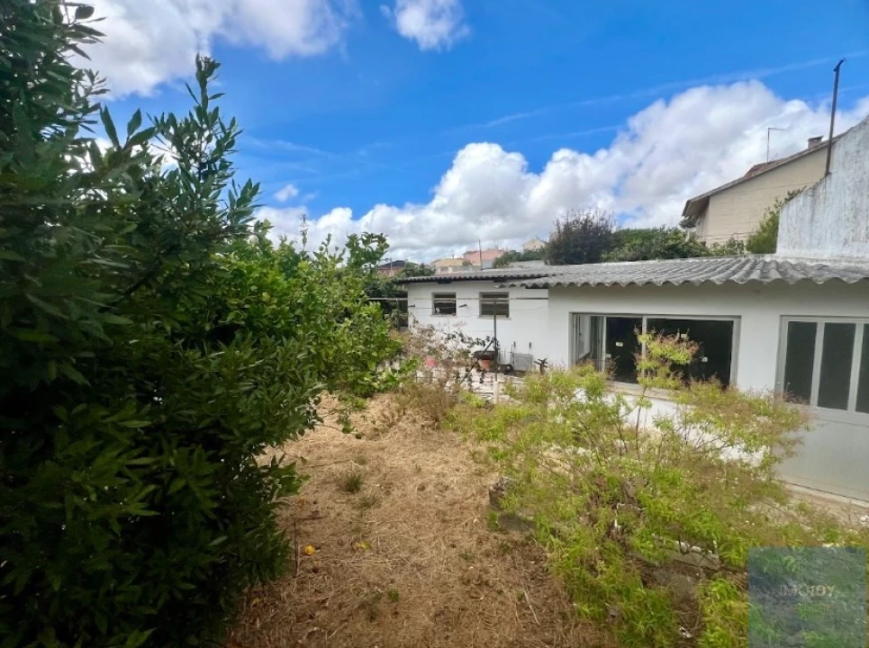 Terreno para Venda em São Domingos de Rana Foto 17
