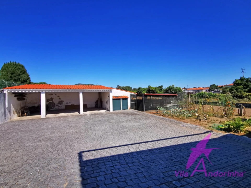 Moradia T4 para Venda em Santa Marta de Portuzelo Foto 37