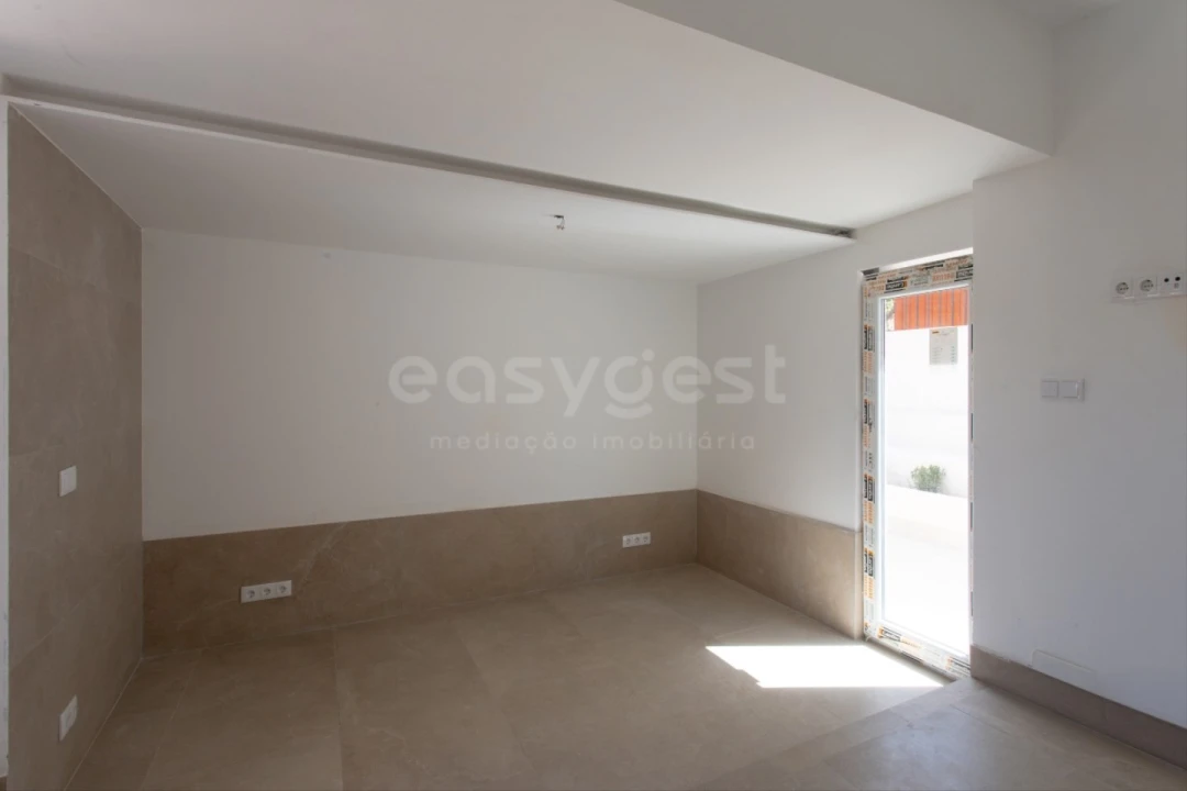 Moradia T3 para Venda em Santa Maria, São Pedro e Matacães Foto 25
