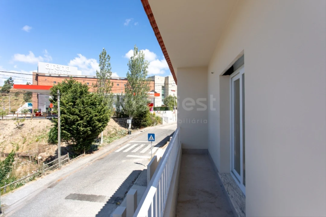 Moradia T3 para Venda em Santa Maria, São Pedro e Matacães Foto 38