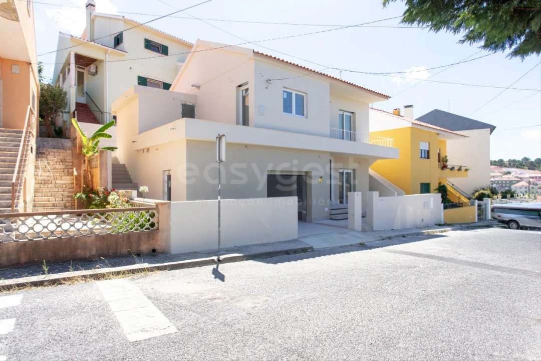 Moradia T3 para Venda em Santa Maria, São Pedro e Matacães Foto 39