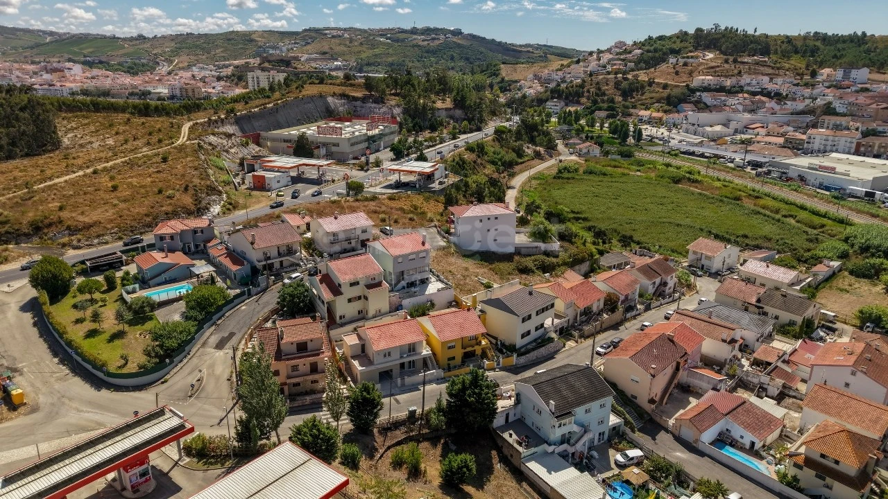 Moradia T3 para Venda em Santa Maria, São Pedro e Matacães Foto 40