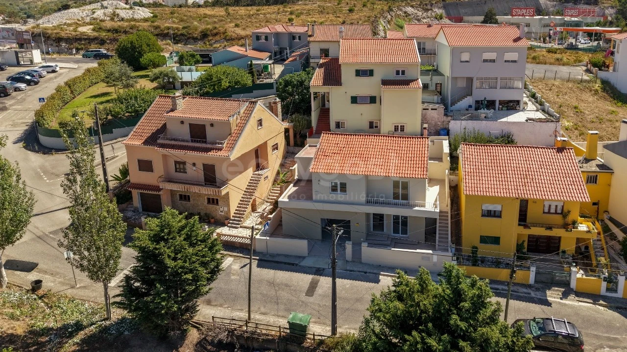 Moradia T3 para Venda em Santa Maria, São Pedro e Matacães Foto 47
