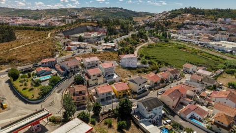Moradia T3 para Venda em Santa Maria, São Pedro e Matacães