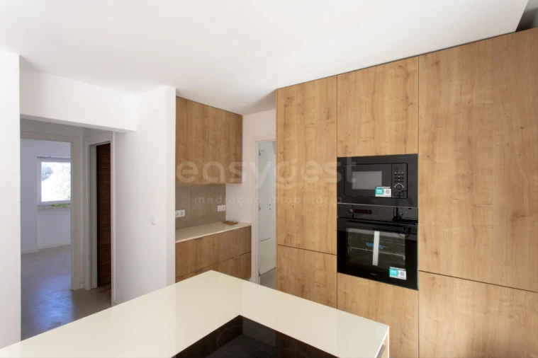 Moradia T3 para Venda em Santa Maria, São Pedro e Matacães Foto 18