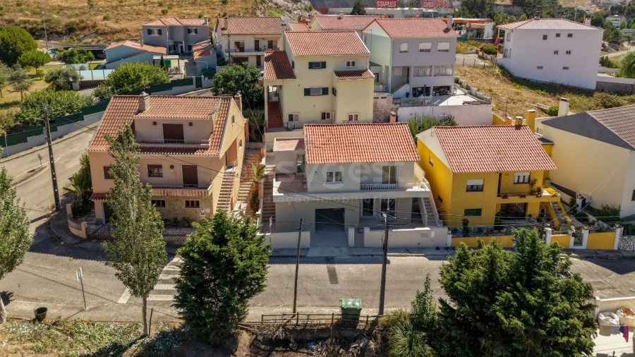 Moradia T3 para Venda em Santa Maria, São Pedro e Matacães Foto 48
