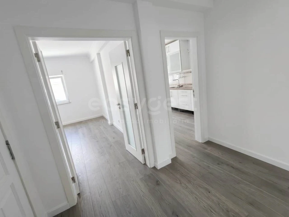 Apartamento T3 para Venda em Quinta do Conde Foto 10