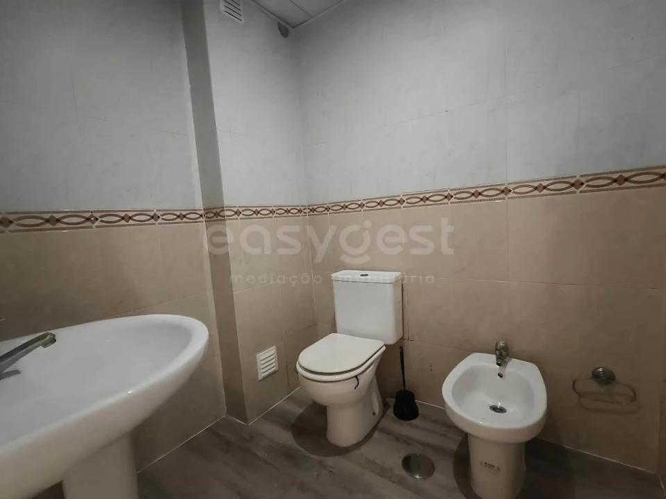 Apartamento T3 para Venda em Quinta do Conde Foto 17