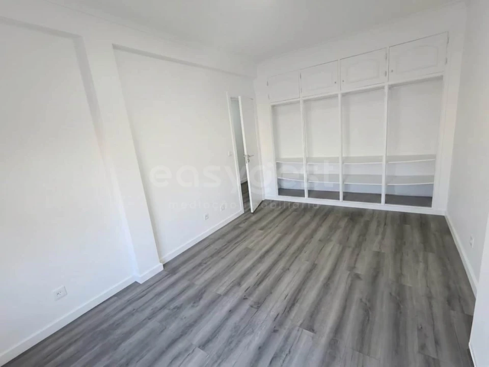 Apartamento T3 para Venda em Quinta do Conde Foto 20