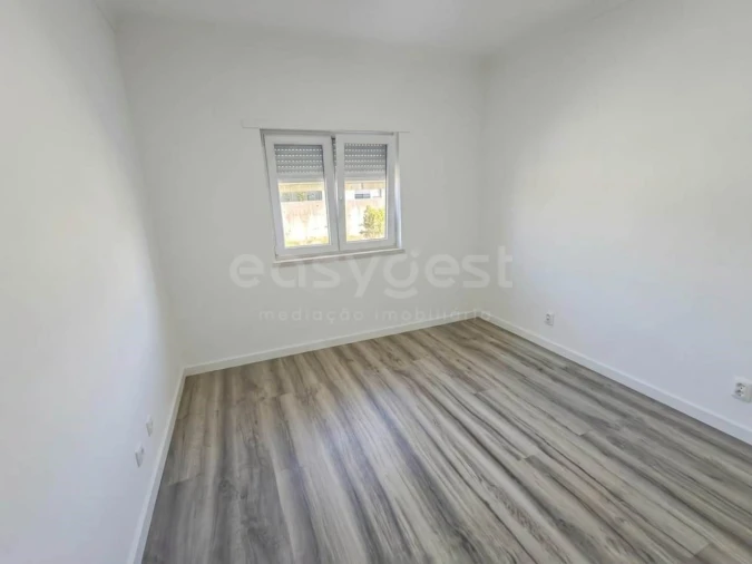 Apartamento T3 para Venda em Quinta do Conde Foto 15