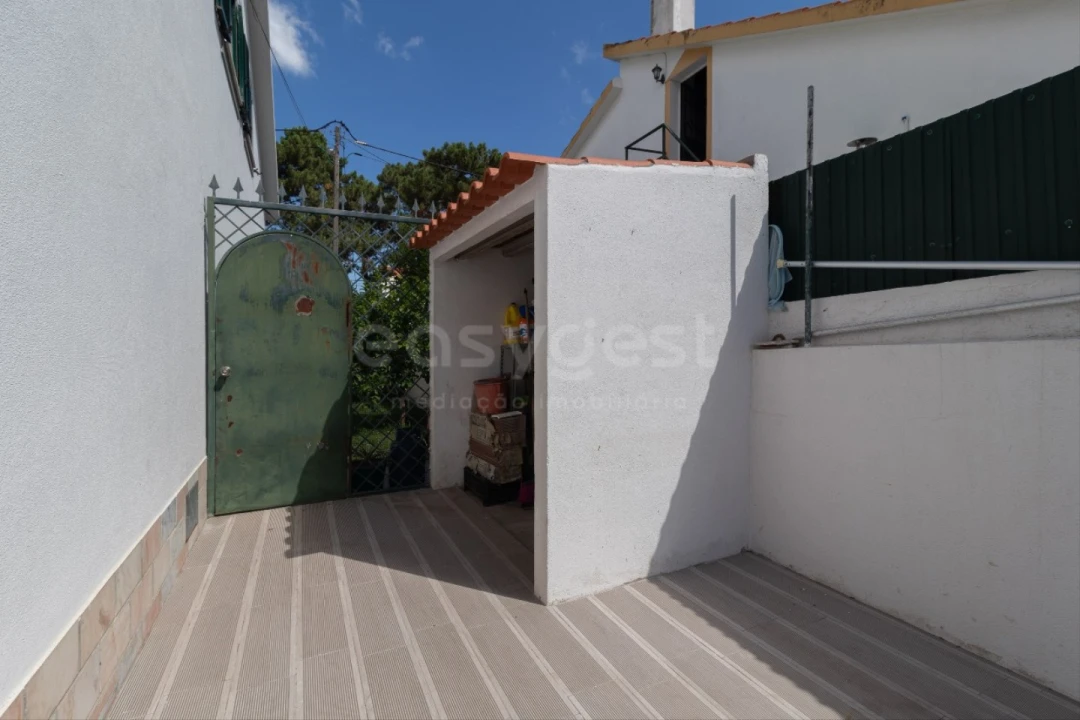 Moradia T4 para Venda em Quinta do Conde Foto 23