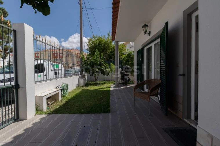 Moradia T4 para Venda em Quinta do Conde Foto 24