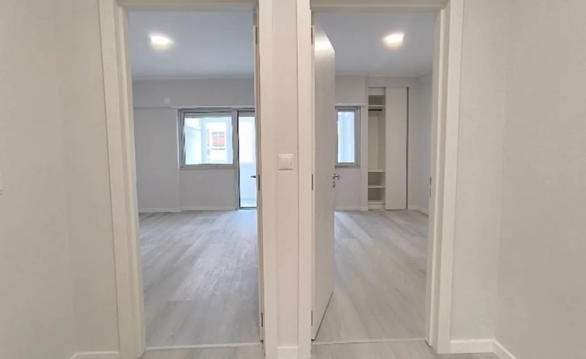 Apartamento T2 para Venda em Oeiras e São Julião da Barra, Paço de Arcos e Caxias Foto 6