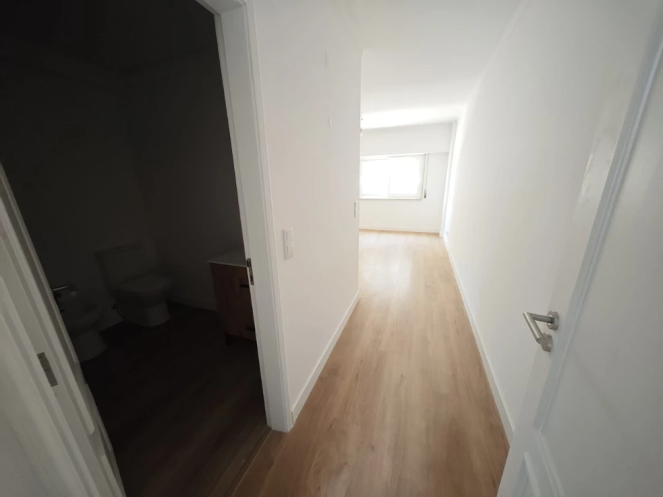 Apartamento T3 para Venda em São Domingos de Benfica Foto 7