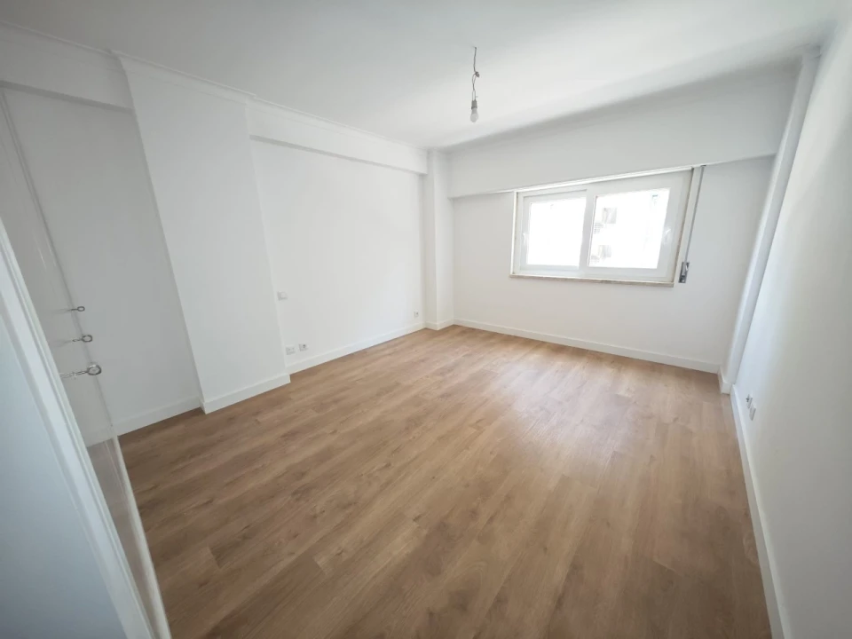 Apartamento T3 para Venda em São Domingos de Benfica Foto 10