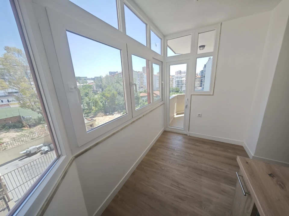 Apartamento T3 para Venda em São Domingos de Benfica Foto 19