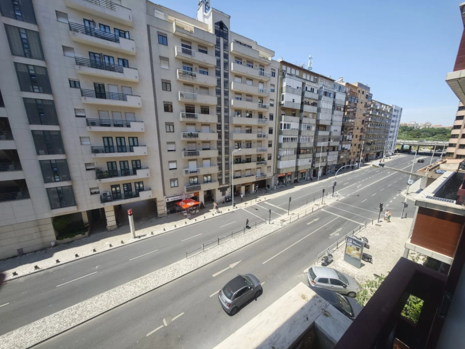 Apartamento T3 para Venda em São Domingos de Benfica Foto 25