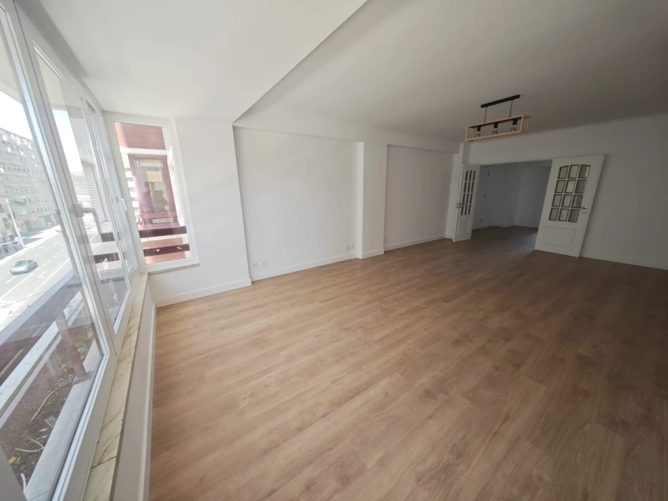 Apartamento T3 para Venda em São Domingos de Benfica Foto 26