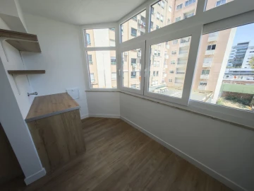 Apartamento T3 para Venda em São Domingos de Benfica